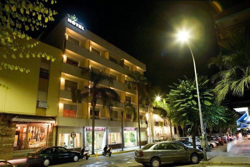 Hotel Olas De Almuñécar Exterior foto